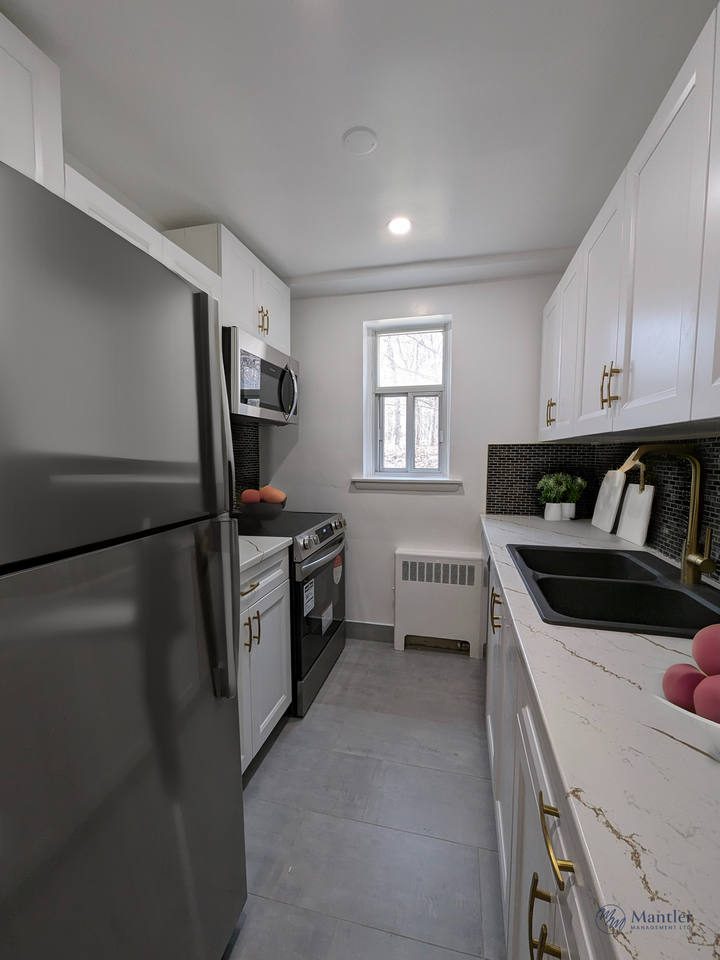 Helenscourt Apartments - Photo 6 of 13