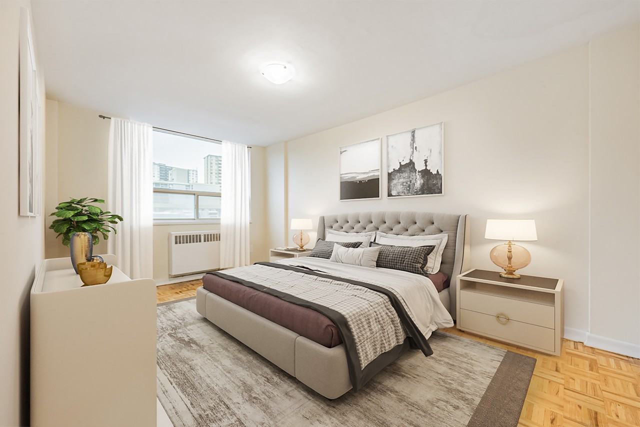 44 Thorncliffe Park Drive - Photo 7 of 10