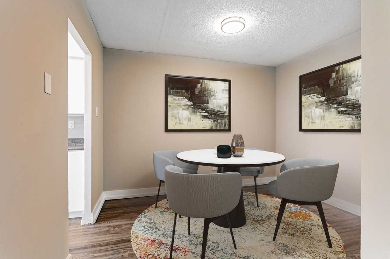 40 Tuxedo Court - Photo 6 of 12