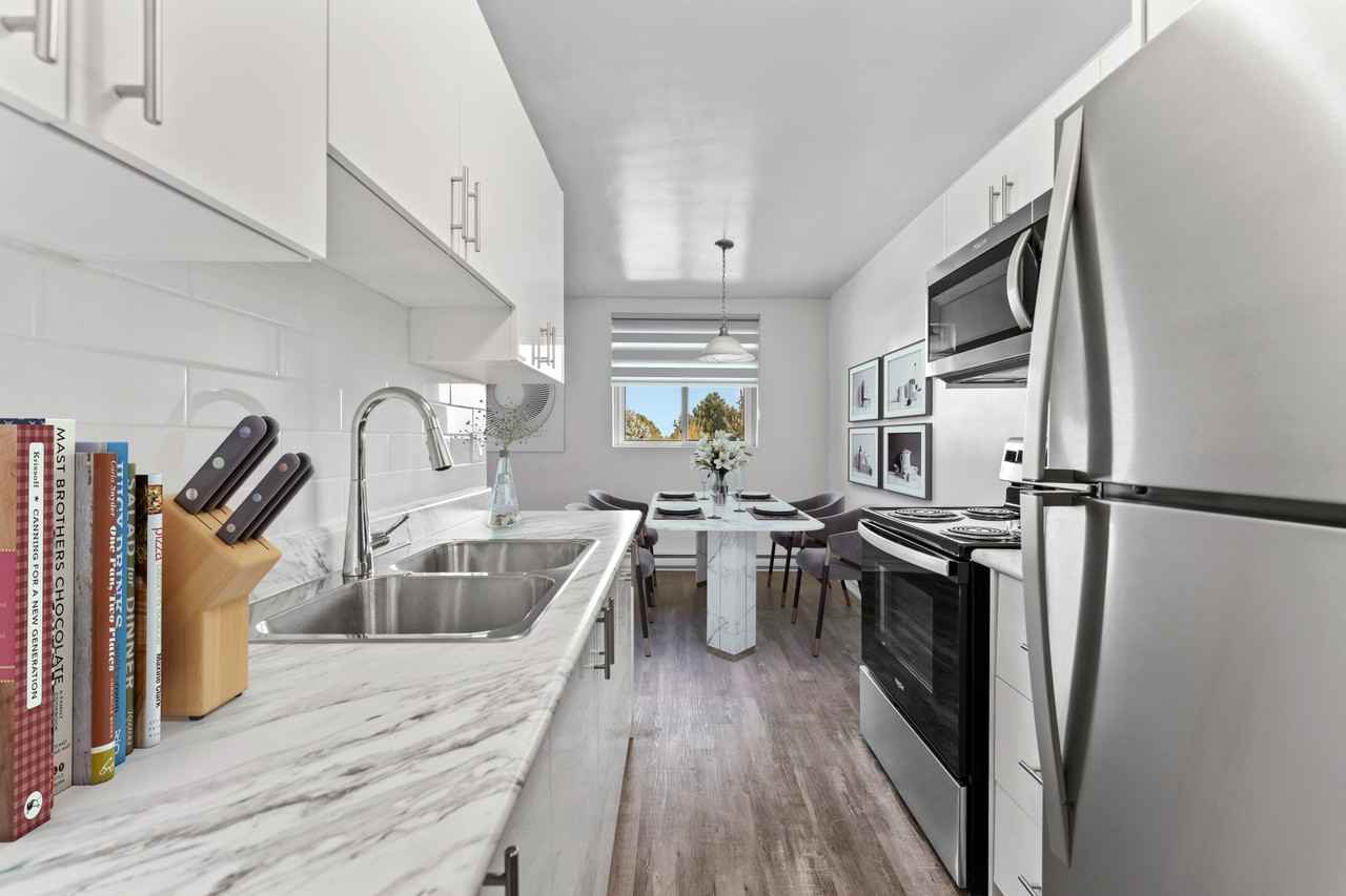 295 Willow Street - Photo 7 of 10