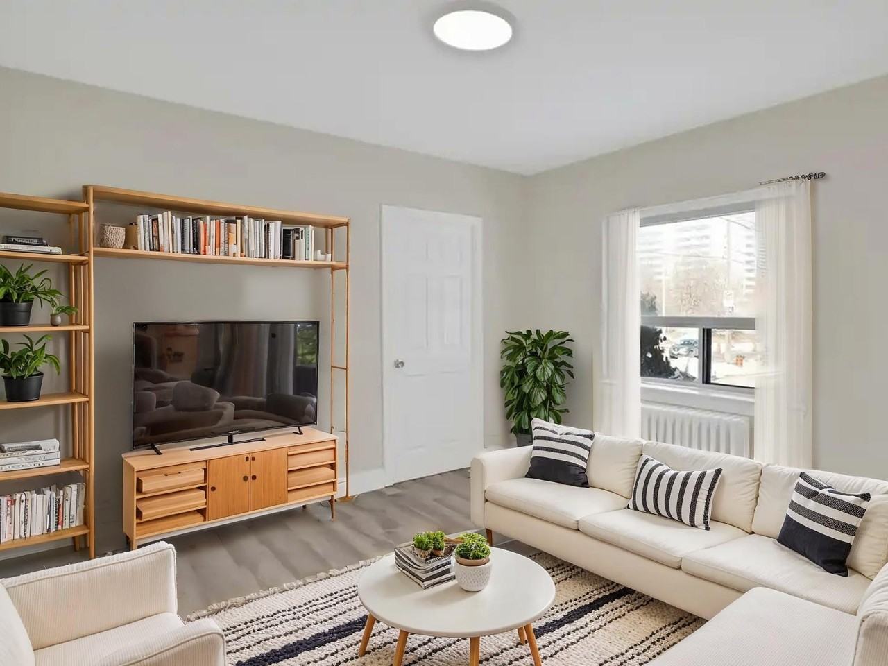 166 Eastbourne Avenue - Photo 5 of 12