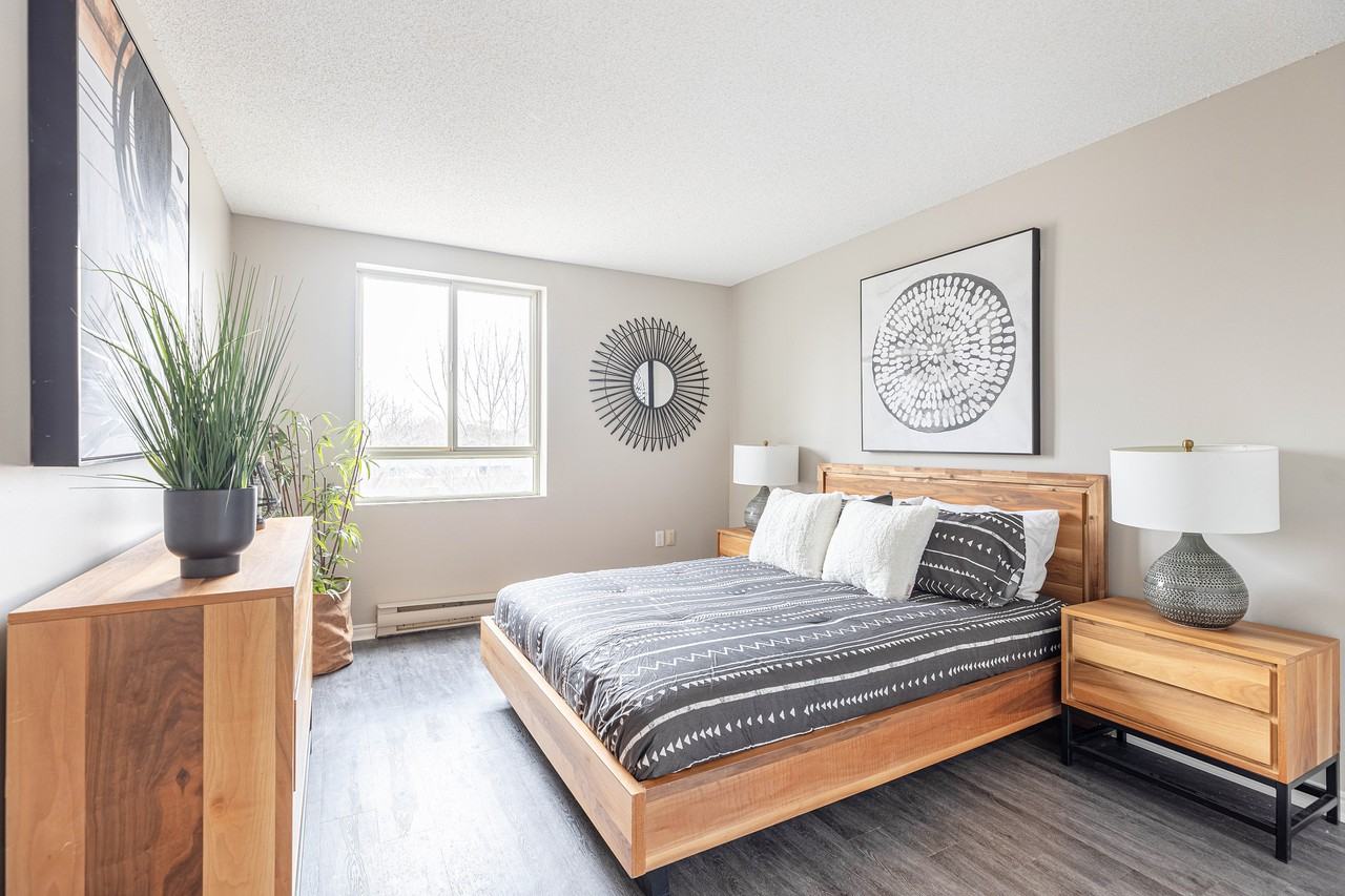 Brittany Towers II - Photo 7 of 50