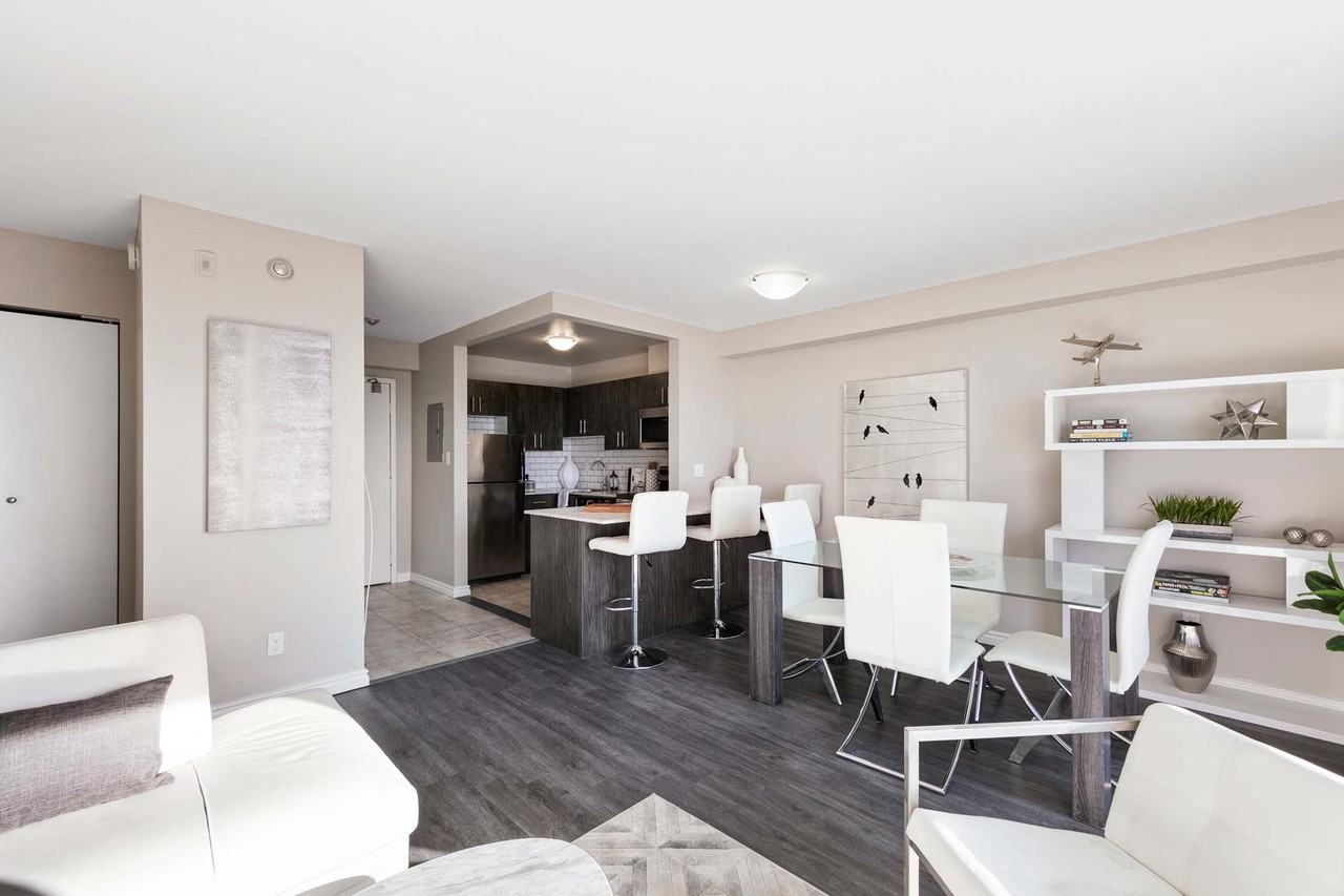 Shoreline Towers - Photo 4 of 45