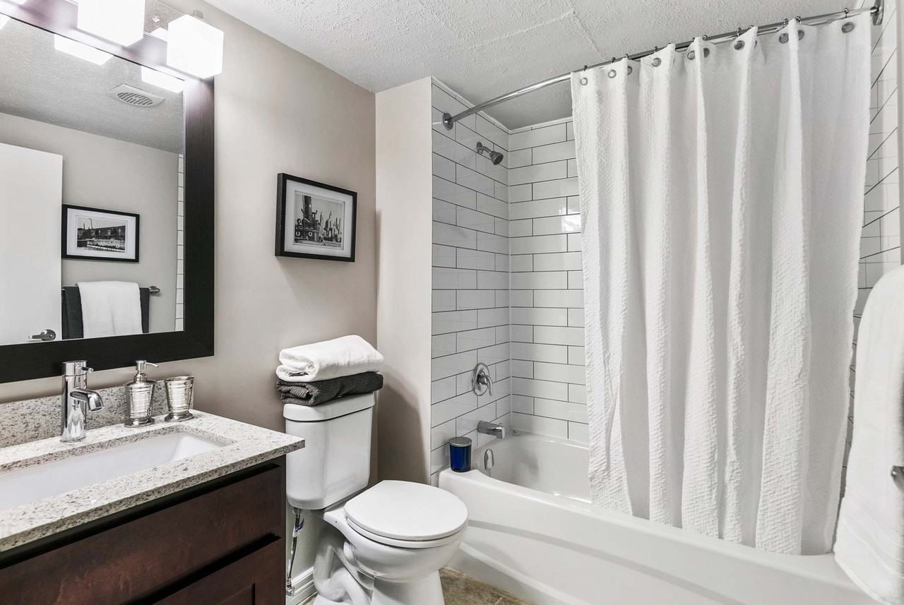 Island View Towers - Photo 7 of 50