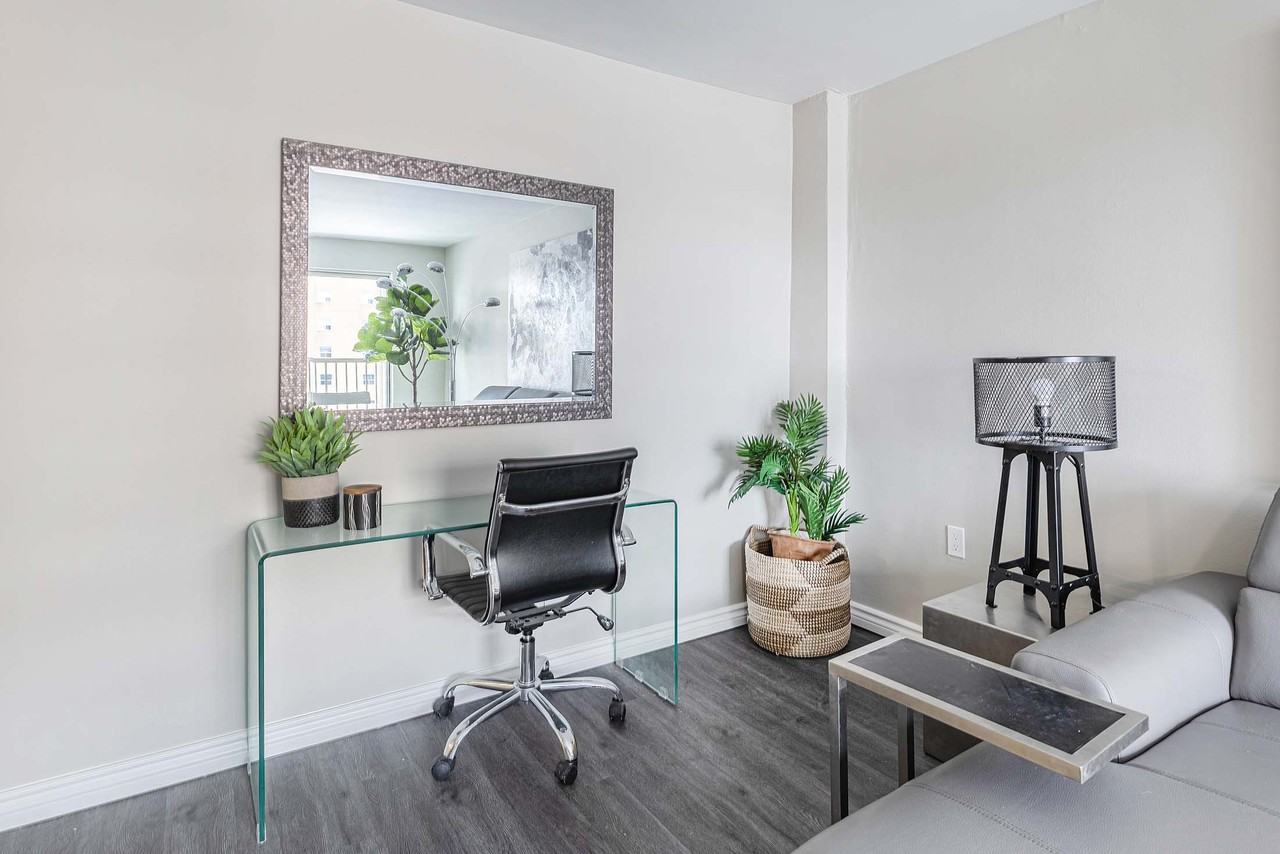 St. James Place I - Photo 5 of 45