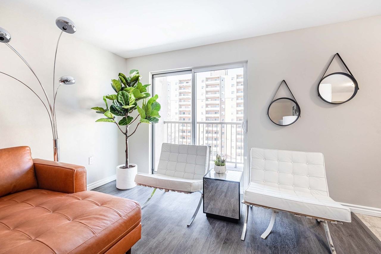 St. James Place II, III & IV - Photo 6 of 50