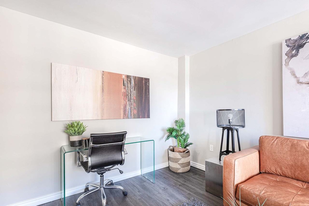 St. James Place II, III & IV - Photo 7 of 50