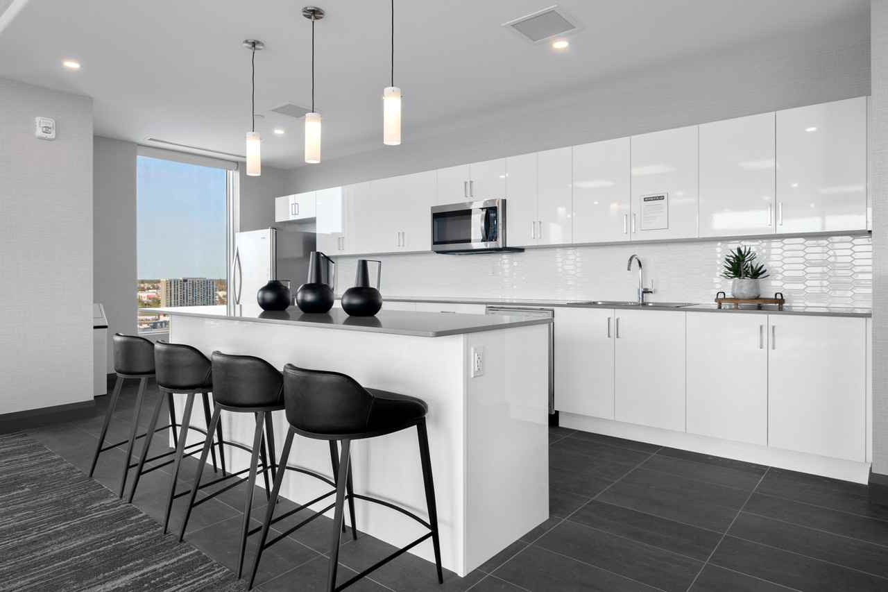 Rockwell Place II - Photo 7 of 13