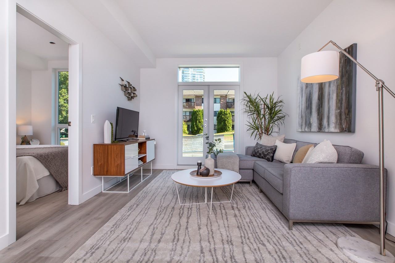 Victoria - 127 E 12th St - Photo 7 of 50