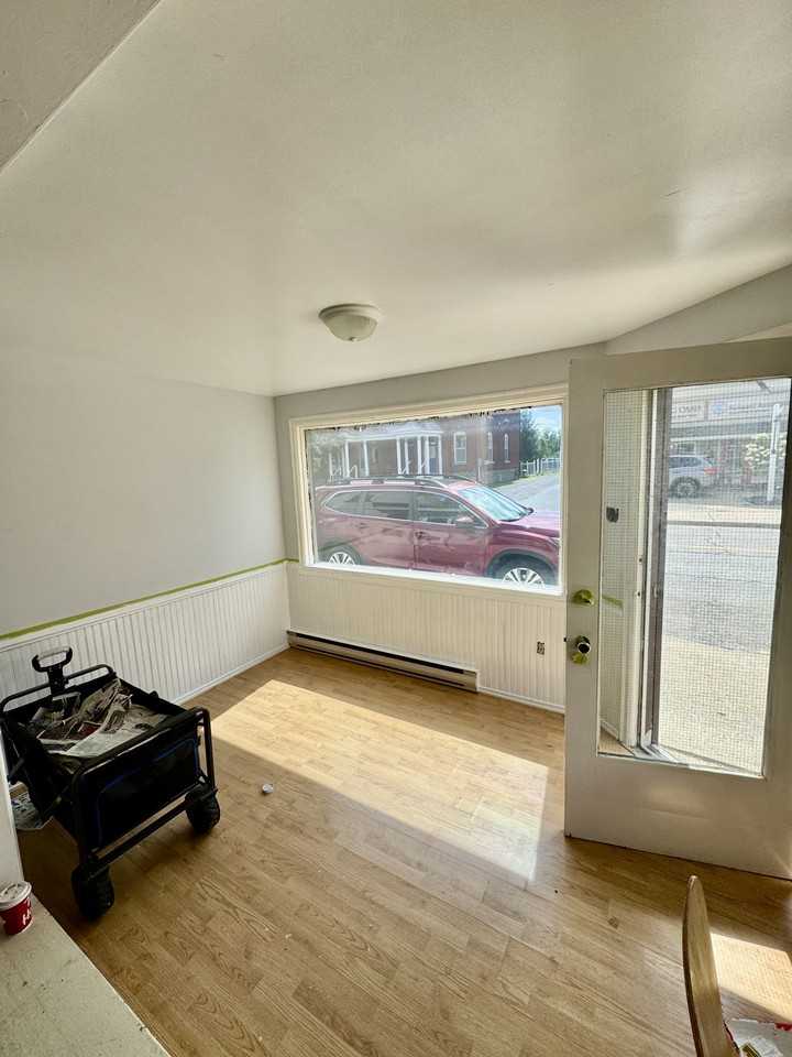 209 Prescott - Photo 2 of 9