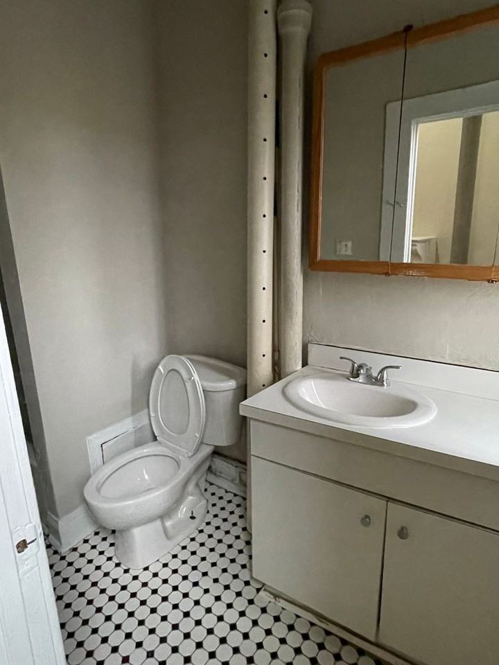 206 Laurens Street - Photo 5 of 15