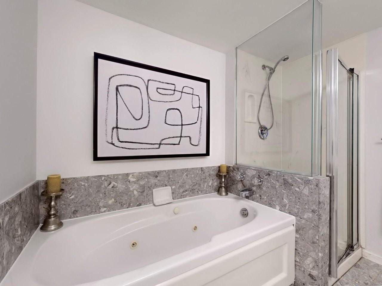 7 Carlton St - Photo 6 of 50