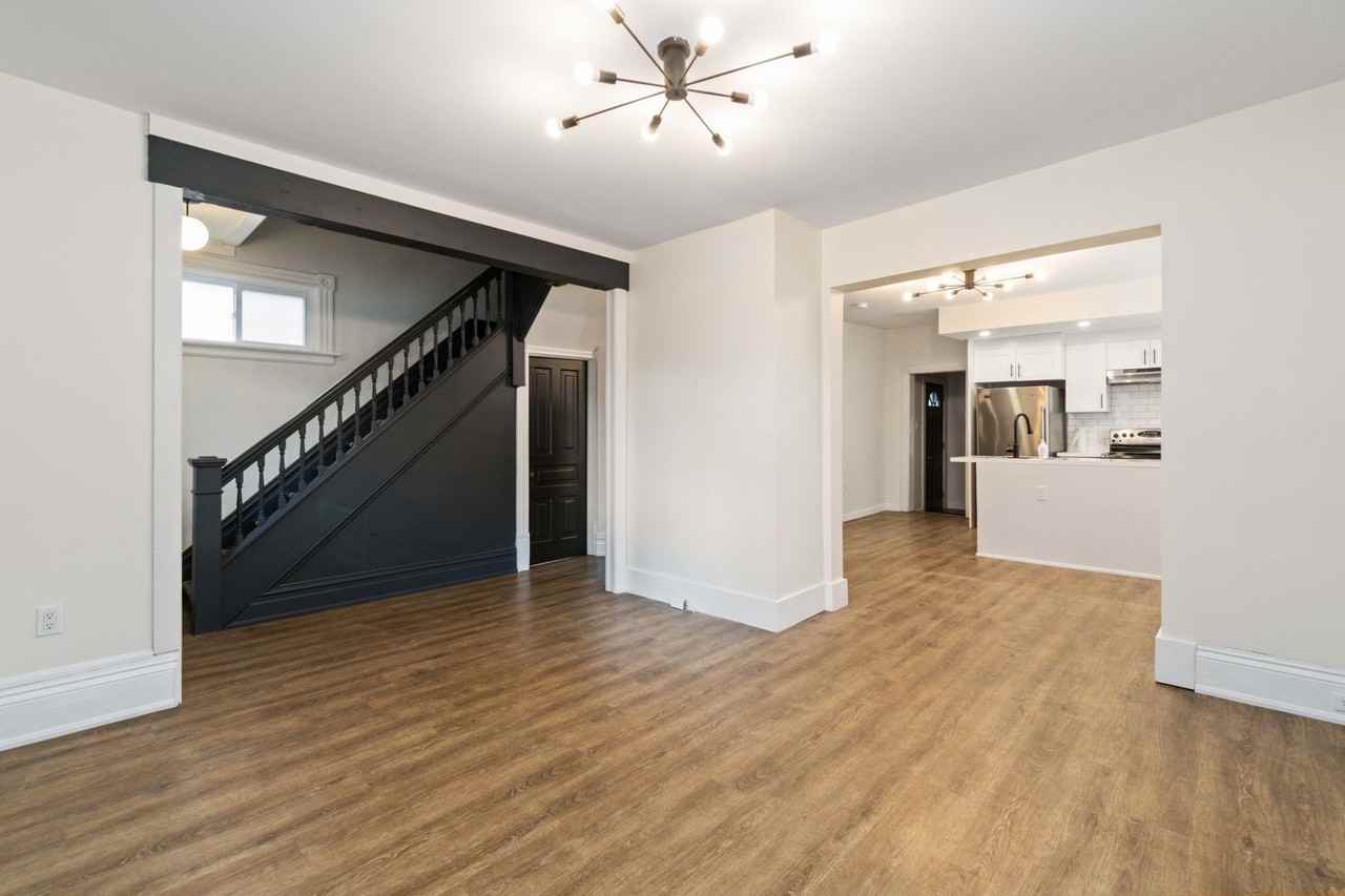 288 Queen St - Photo 7 of 24