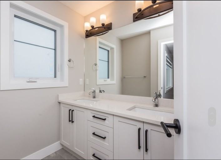 1000 Berg Pl - Photo 5 of 34