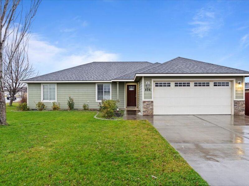 506 Manzanita Ln - Photo 2 of 19