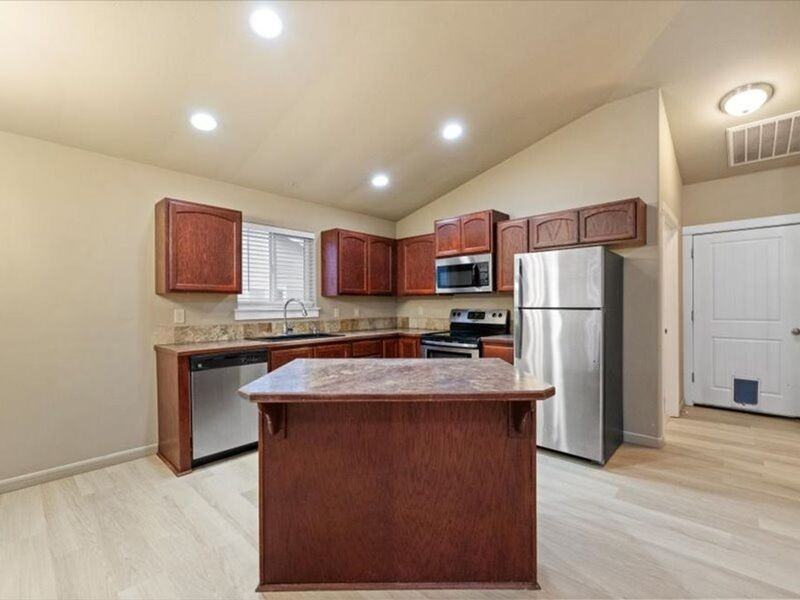 506 Manzanita Ln - Photo 6 of 19