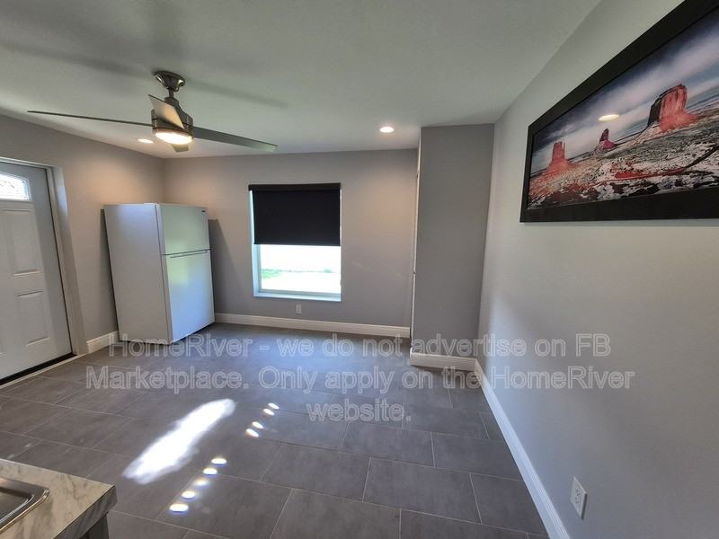 2450 Sw Cameo Blvd - Photo 4 of 14