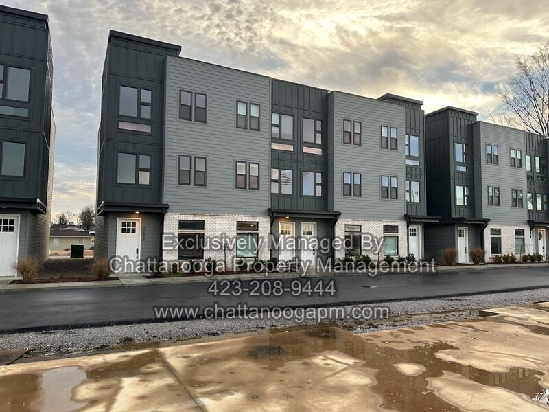 7175 Garden Grove Way - Photo 2 of 17