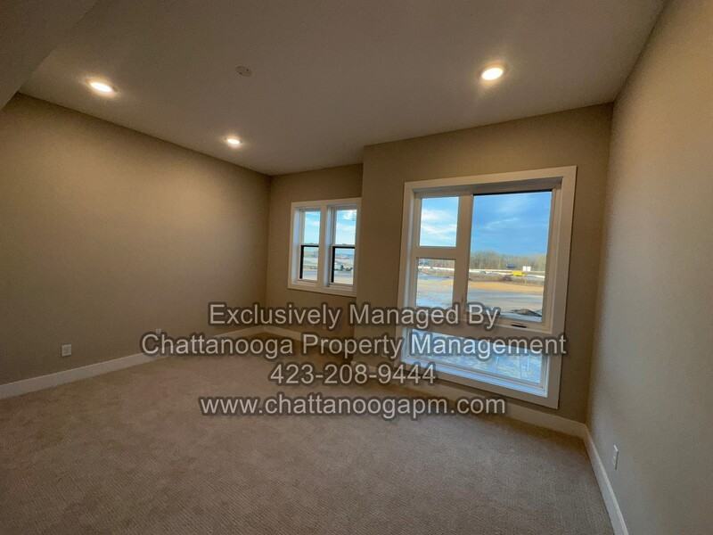 7175 Garden Grove Way - Photo 5 of 17