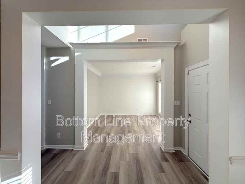 12430 Mcallister Park Dr - Photo 5 of 48