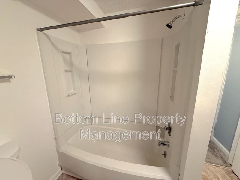 3148 Central Ave #G - Photo 5 of 9