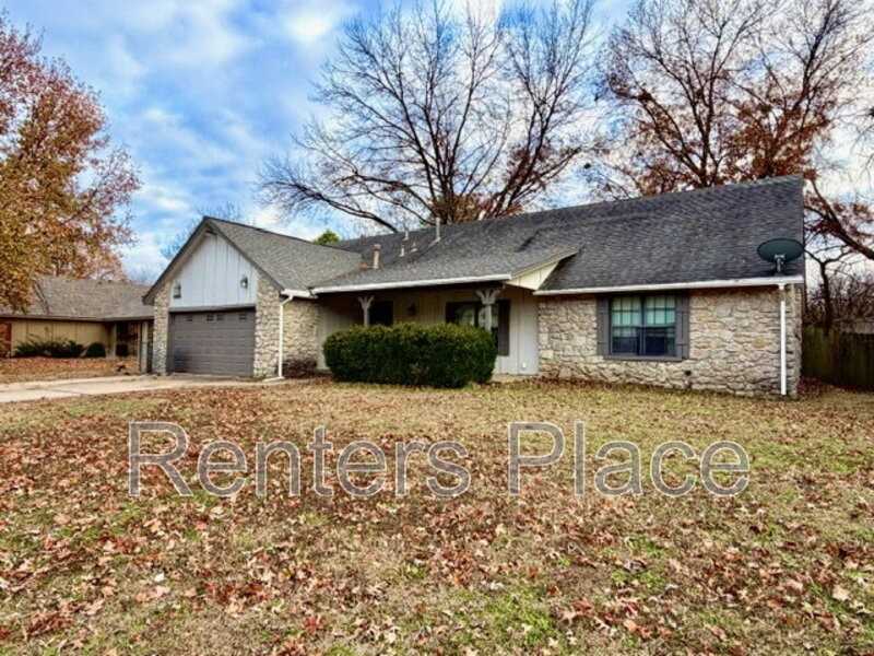 6824 E 95th St - Photo 2 of 19