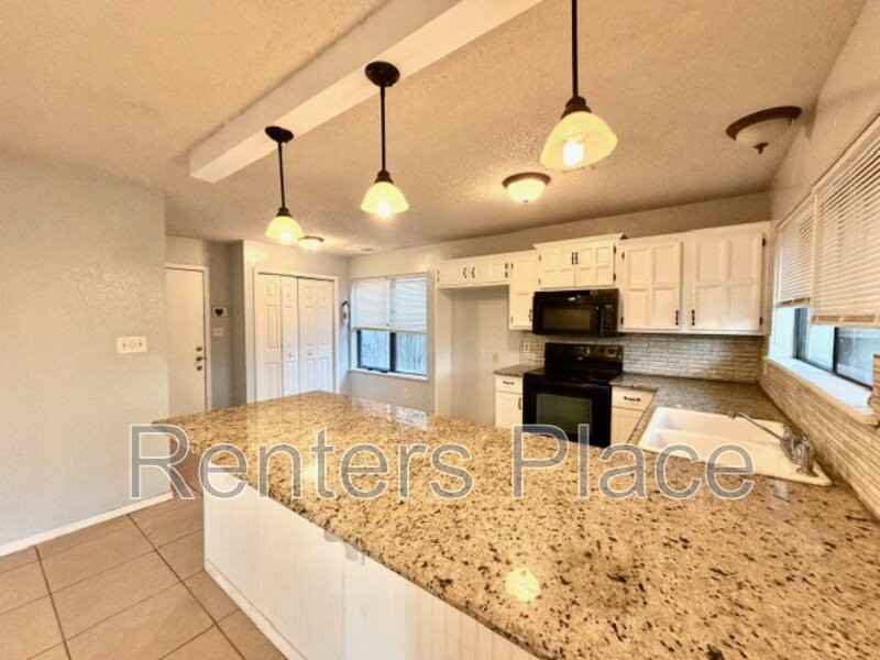 6824 E 95th St - Photo 4 of 19