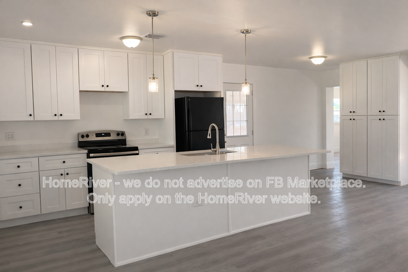 4926 Shetland Ave - Photo 2 of 16