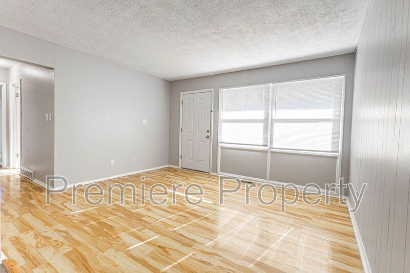 7600 E 50th St - Photo 3 of 14