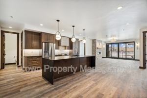 featured image of 317 Akers Ln