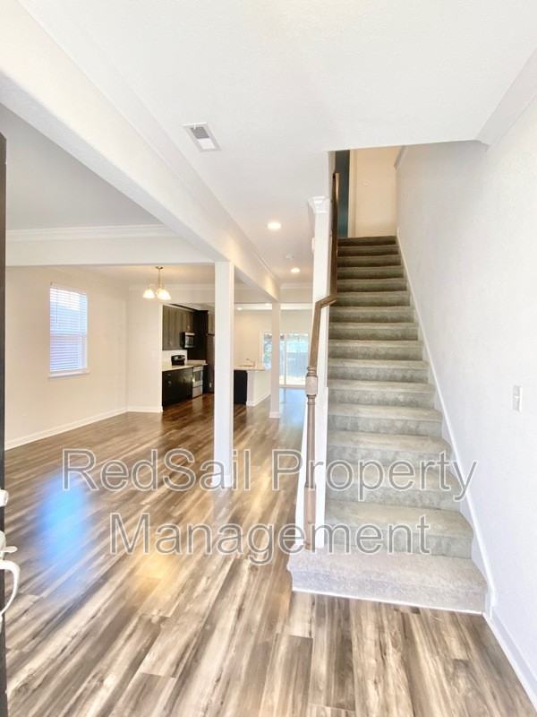 2758 Mckann Ave - Photo 2 of 25