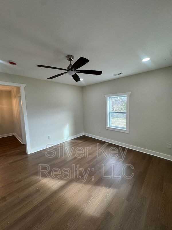 3671 Sweetwater Vonore Rd - Photo 6 of 22