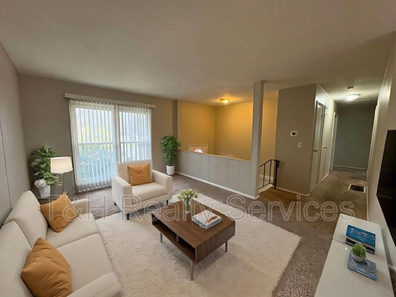 3807 Monica Ct - Photo 4 of 20