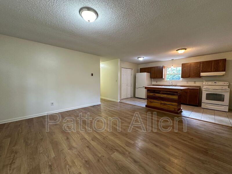 74 Buffalo St - Photo 2 of 29