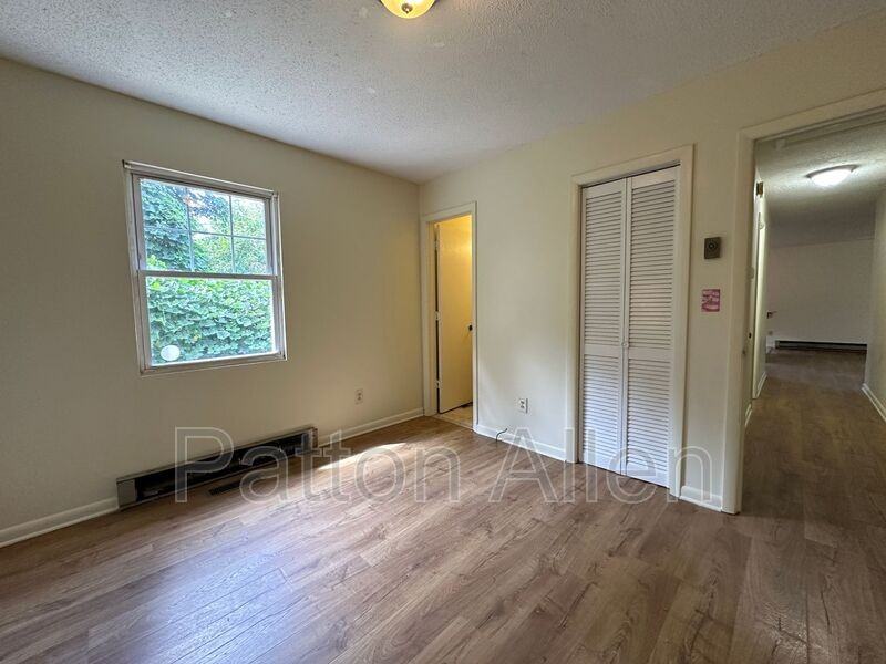 74 Buffalo St - Photo 7 of 29