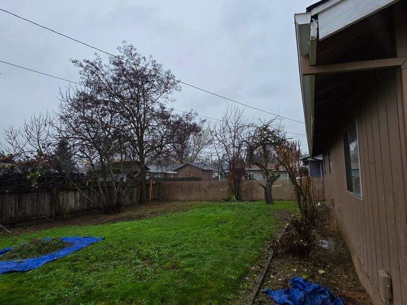 231 Hawthorne St - Photo 2 of 15