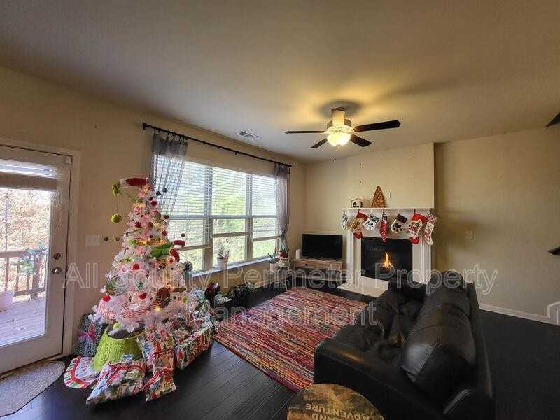 5735 Riverside Bay - Photo 4 of 20