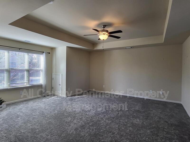 5735 Riverside Bay - Photo 7 of 20