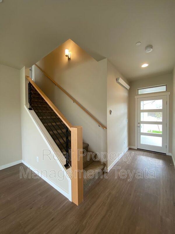 809 Northview St - Photo 5 of 43