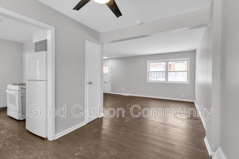 15 Janice St #15 - Photo 7 of 17