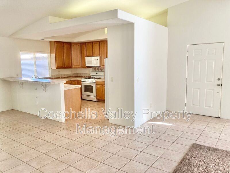 68240 Marina Rd - Photo 6 of 29