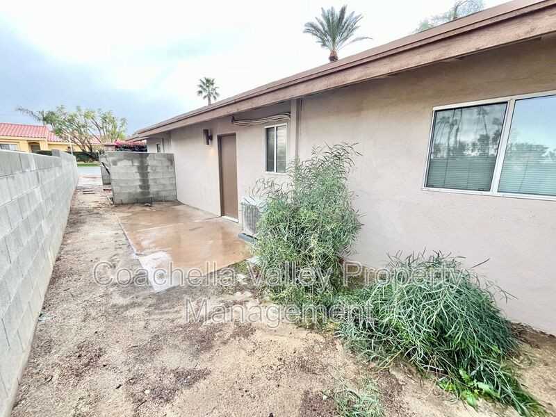 73922 Shadow Mountain Dr #11 - Photo 5 of 22