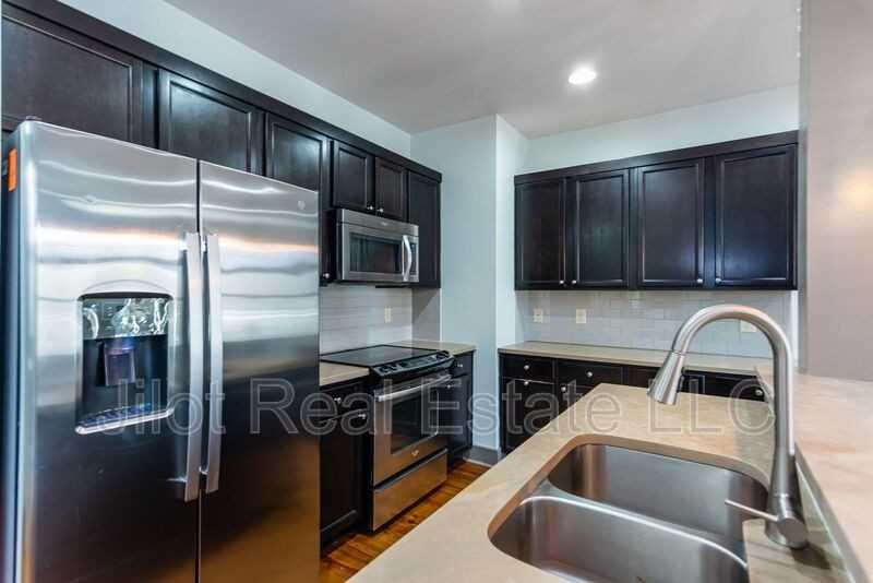 1806 Dekalb Ave Ne - Photo 2 of 37