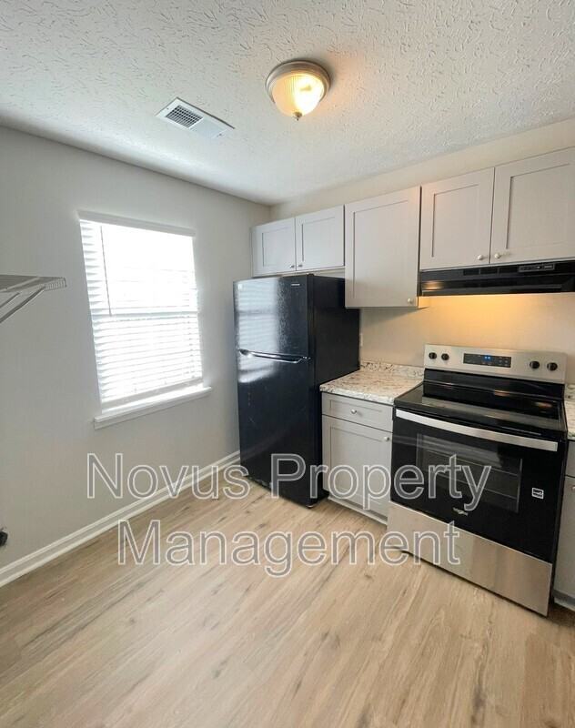 765 South St - Photo 5 of 14