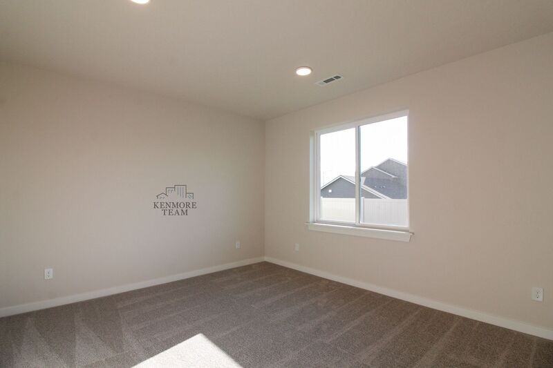 3669 Stonecap St - Photo 7 of 16