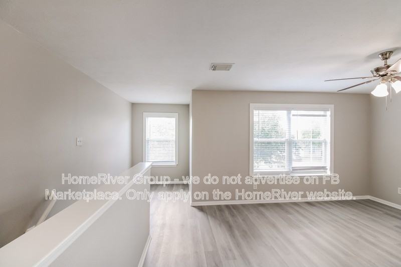 3926 W Lindbergh Ct - Photo 6 of 21