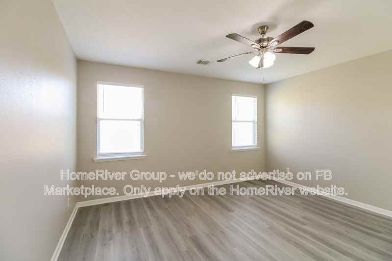 3926 W Lindbergh Ct - Photo 7 of 21