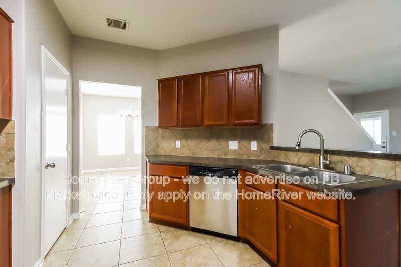 8231 Rosemary Dr - Photo 5 of 21