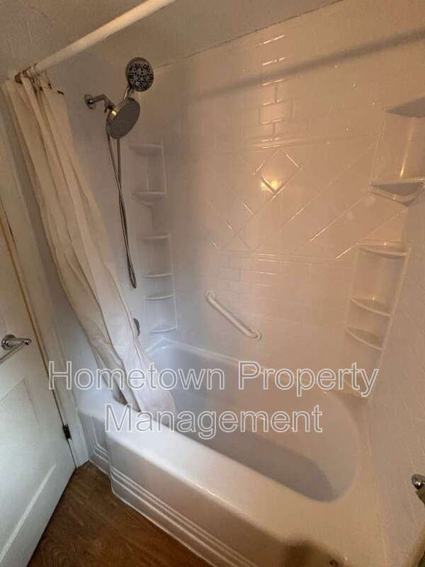 132 Locust Grove Rd - Photo 6 of 10