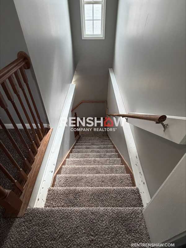 165 Cloverdale St - Photo 6 of 41